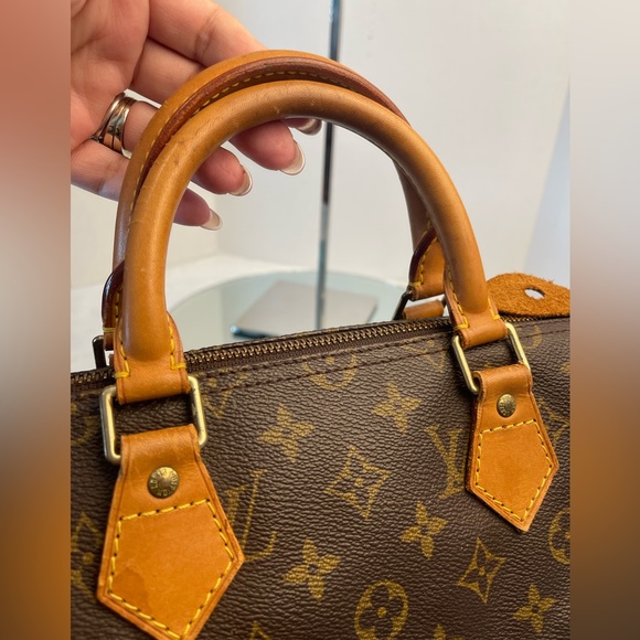 Louis Vuitton 🔥$499 MONOGRAM SPEEDY 30 SATCHEL BAG - Picture 8 of 14
